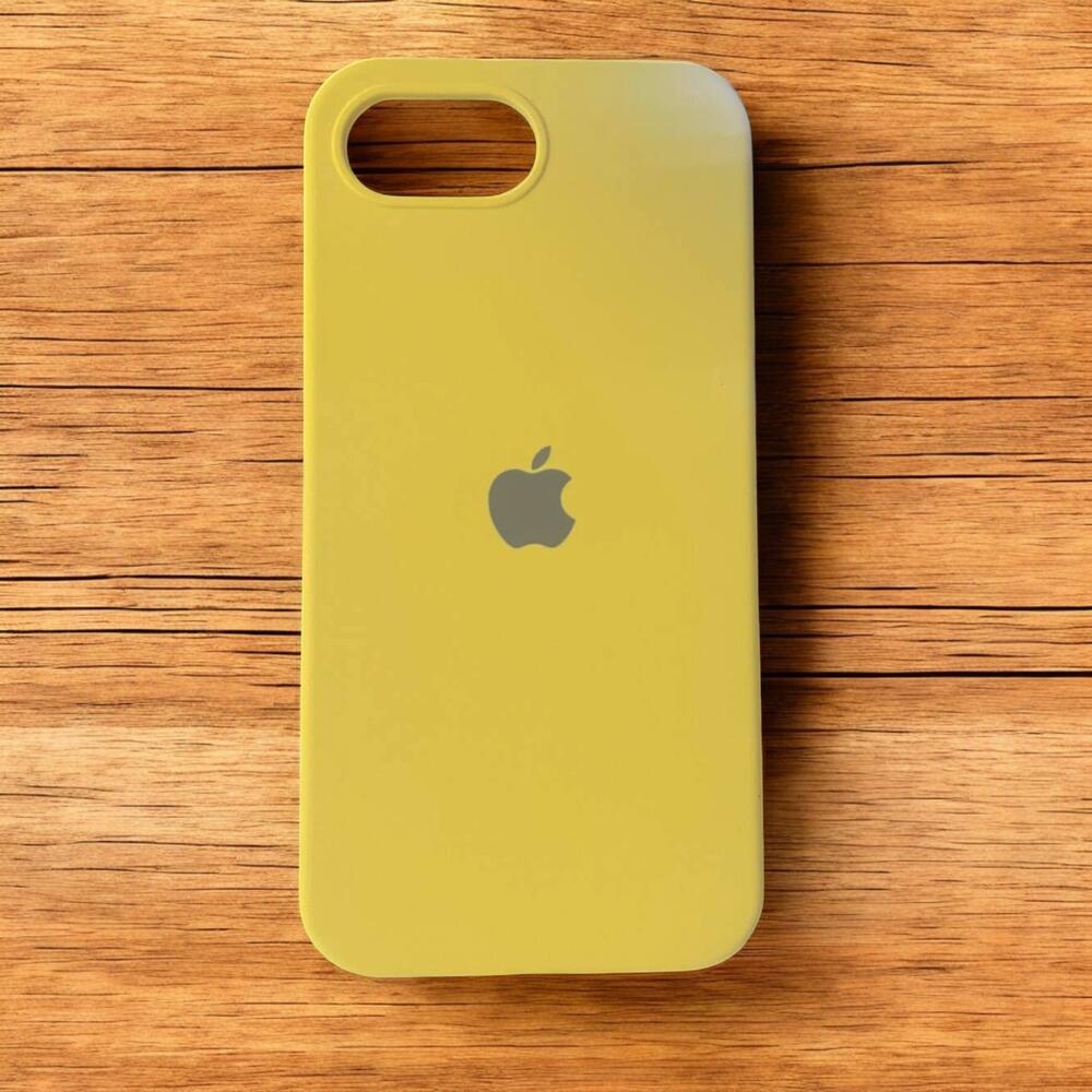 Силиконовый чехол Protective для Apple iPhone 16е Yellow